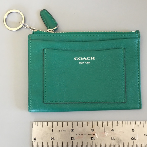 COACH Large Leather Card Case with Key Ring - Picture 2 of 6